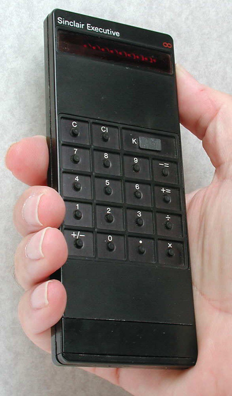Late 1967: Sinclair launches the famous “Executive”, the world’s first pocket calculator.
