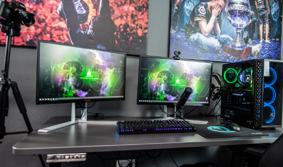Dual monitors for Twitch streaming PC