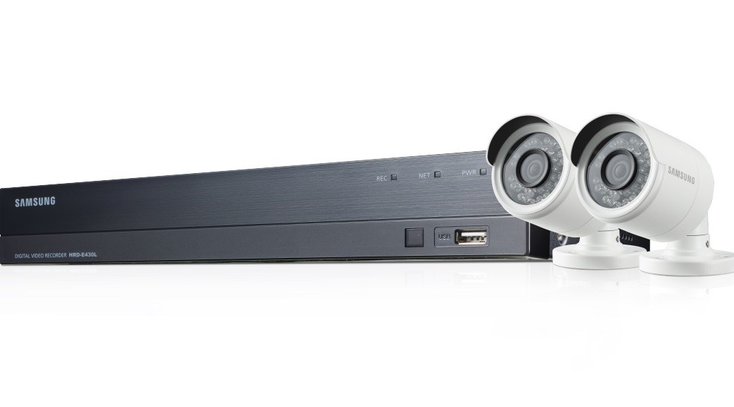 Samsung SDHB73023 4 Channel 2 Camera Full HD Security Kit SDH