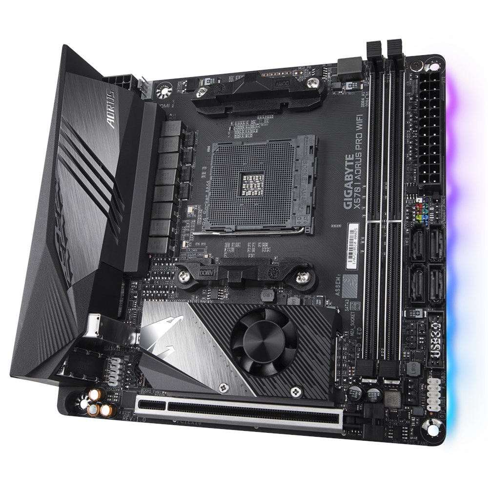 Gigabyte X570 I AORUS PRO WIFI AMD Socket AM4 X570 Chipset MiniITX